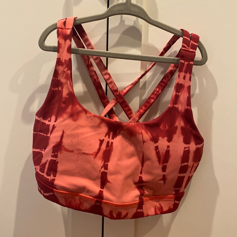 Lululemon sports bra